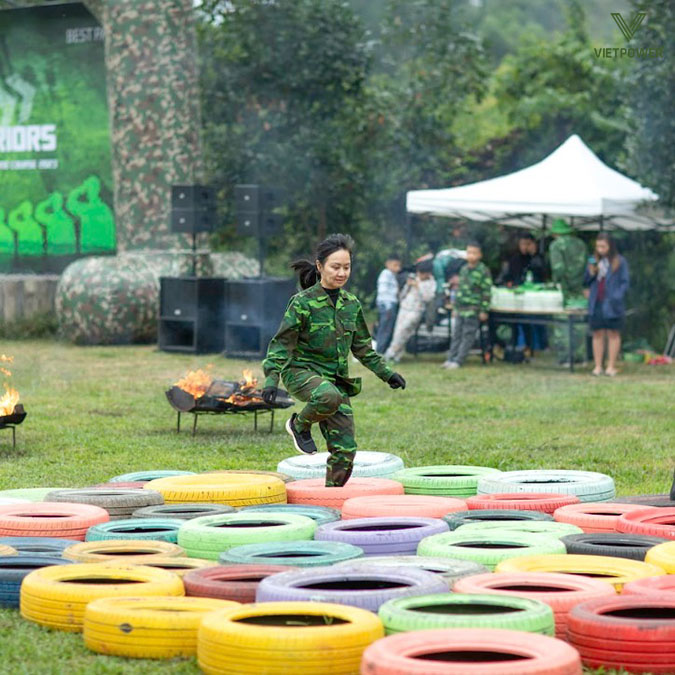 Hào hứng với trò chơi, vượt chướng ngại vật hấp dẫn Hào hứng với trò chơi, vượt chướng ngại vật hấp dẫn
