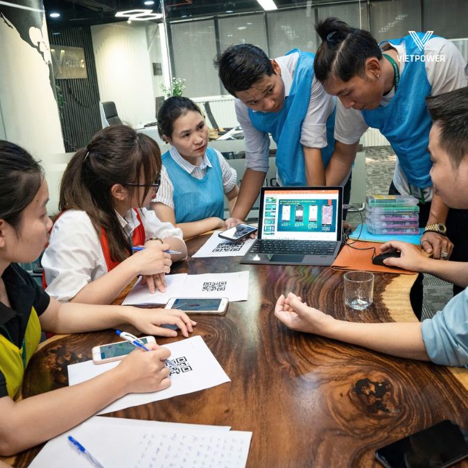 Ngày nay, chỉ cần một chiếc máy tính bảng hay điện thoại thông minh, chúng ta có thể dễ dàng tạo ra những trải nghiệm độc đáo cho đội nhóm của mình.
