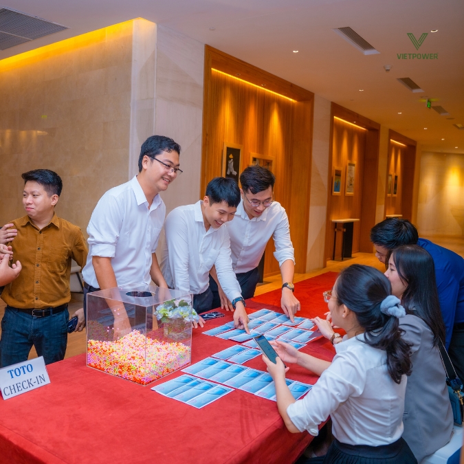 Thiết kế & sản xuất POSM, quà tặng sự kiện