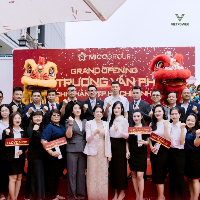 Truyền thông trước ngày khai trương