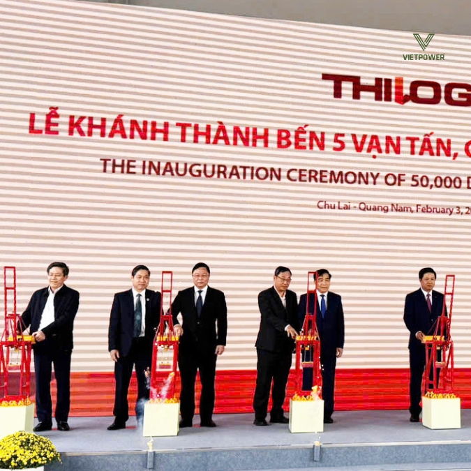 Đón khách và ổn định chỗ ngồi