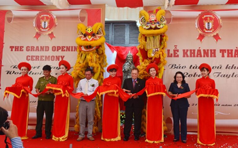 Cắt băng khai trương – Nghi thức quan trọng khởi đầu may mắn