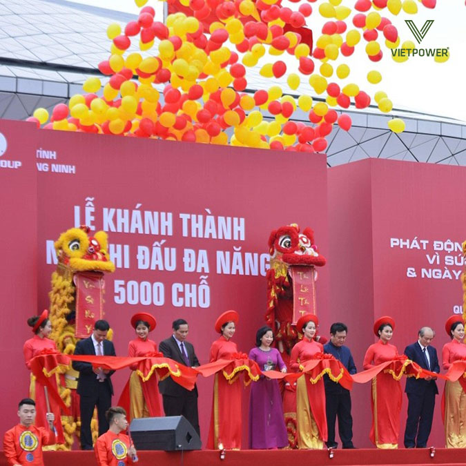 Cắt băng khai trương mang nhiều ý nghĩa về phong thủy, truyền thống và truyền thông