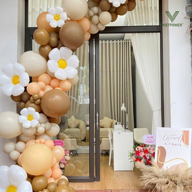 Dù quy mô lớn hay nhỏ, khai trương tiệm nail muốn thành công cần chuẩn bị kỹ lưỡng.