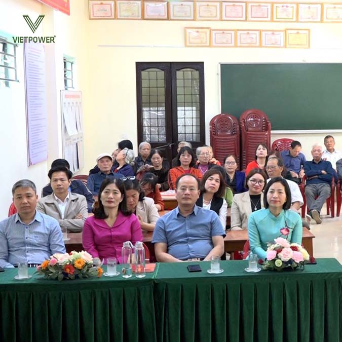 Đón tiếp ổn định khách mời, các vị đại biểu và bà con để tiến hành buổi lễ