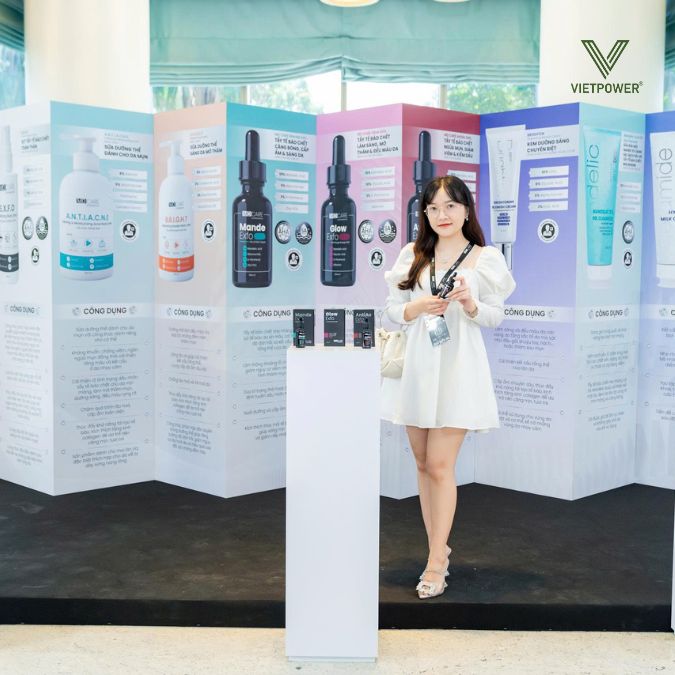 Khi bạn cần thuê dịch vụ thiết kế backdrop sự kiện, bạn cần nắm được những quy tắc cơ bản để có một chiếc backdrop hoàn hảo.