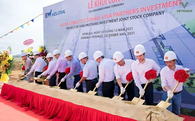 Xem ngày tốt khởi công hợp phong thủy – thu hút tài lộc 2025