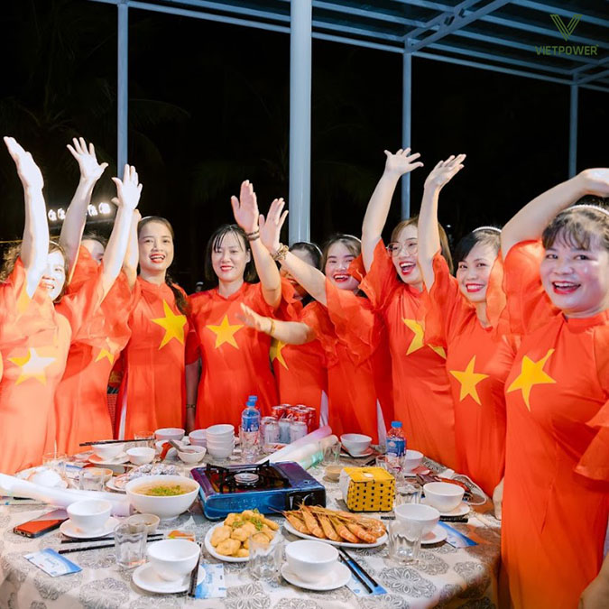 Tinh thần đồng lòng của nhân viên HCRC được thể hiện rõ trong Gala Dinner