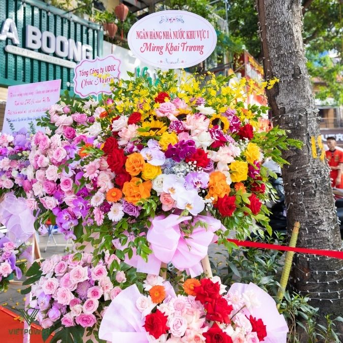 kệ hoa khai trương luôn là lựa chọn hàng đầu