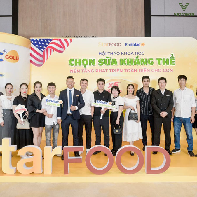 Thiết kế sân khấu & không gian sự kiện đồng bộ với thương hiệu Thiết kế sân khấu & không gian sự kiện đồng bộ với thương hiệu