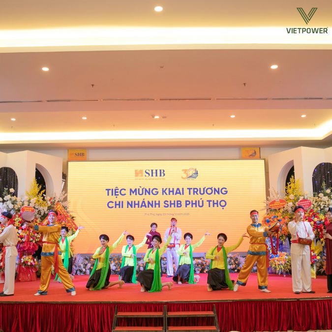 Biểu diễn nhiều tiết mục đặc sắc