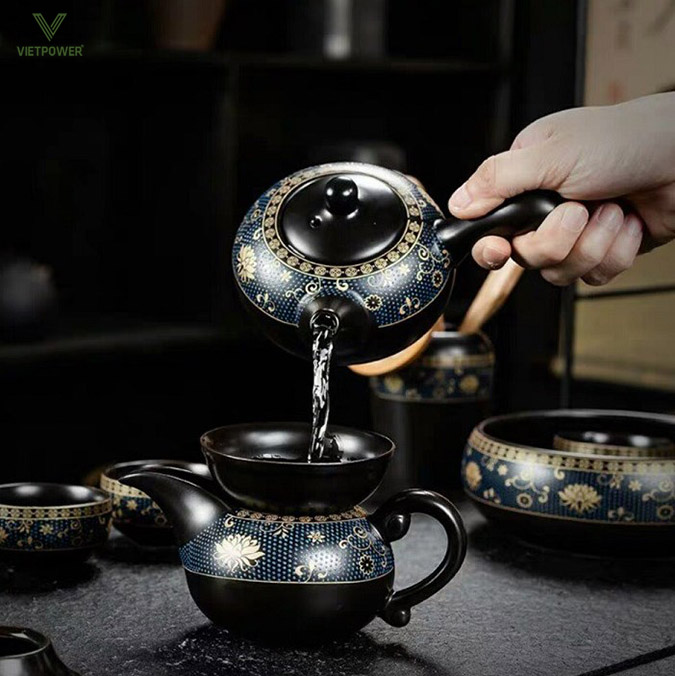 Bộ trà đạo cao cấp là món quà tặng tri ân khách hàng sang trọng và ý nghĩa tinh thần