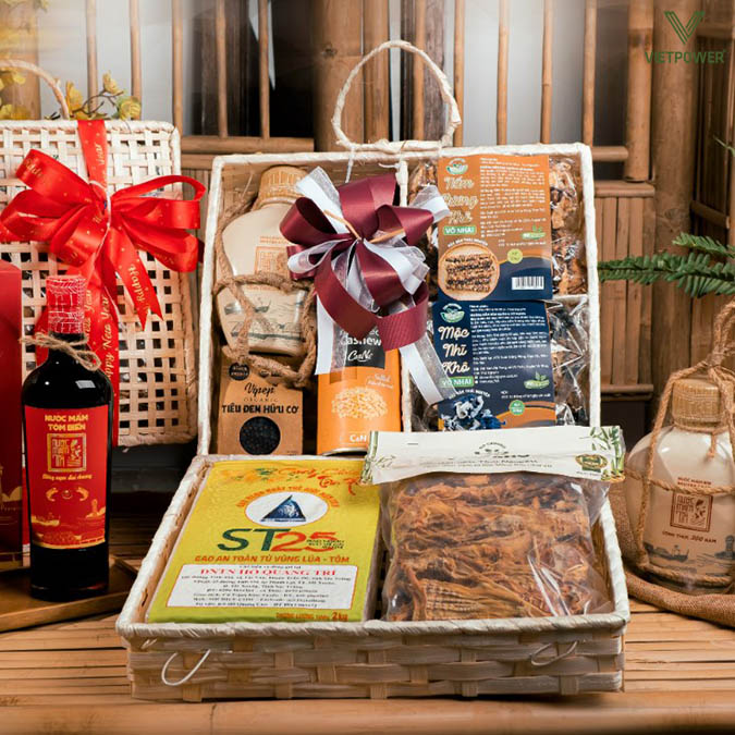 Giỏ quà đặc sản vùng miền gần gũi nhưng đẳng cấp