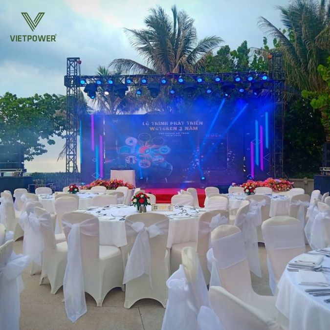 sân khấu gala dinner