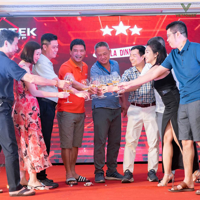 Gala Dinner gắn kết thành viên Sotek, nâng ly chúc mừng