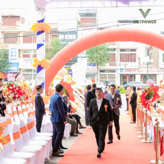 tiếp đón khách mời sự kiện khai trương shb bắc giang