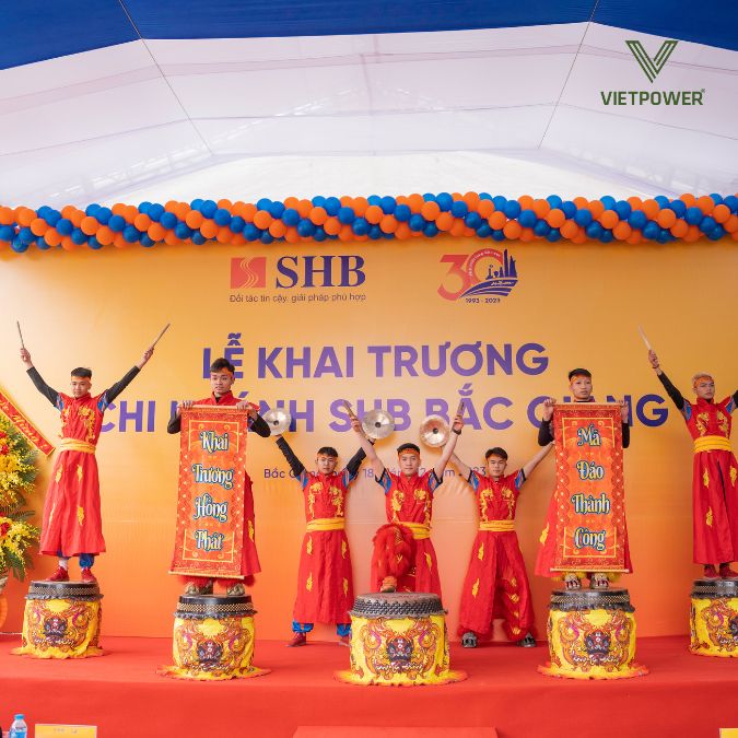 tiết mục múa lân trống hội khai trương shb bắc giang