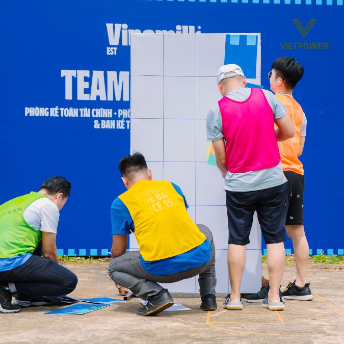 trò chơi ghép hình team building vinamilk 2024