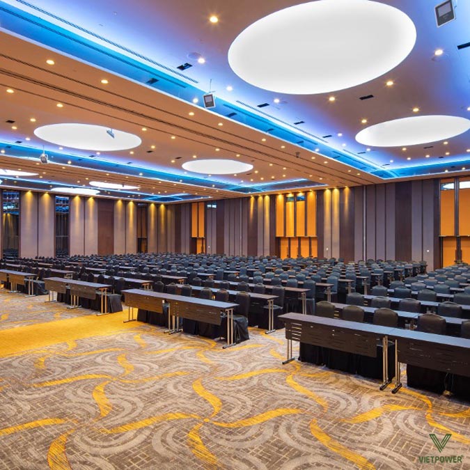 Không gian hội thảo 1.500 m2, gồm 12 phòng họp và ballroom sức chứa 700 khách