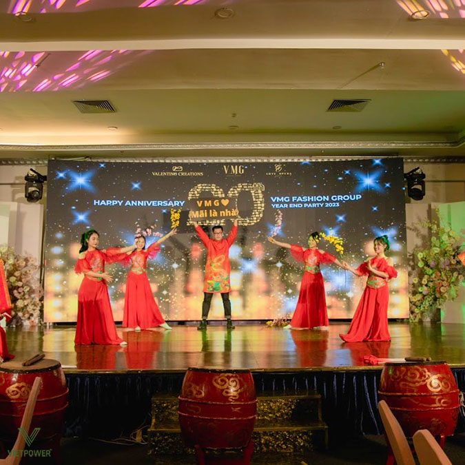 Dịch vụ tổ chức Year End Party trọn gói tại VietPower