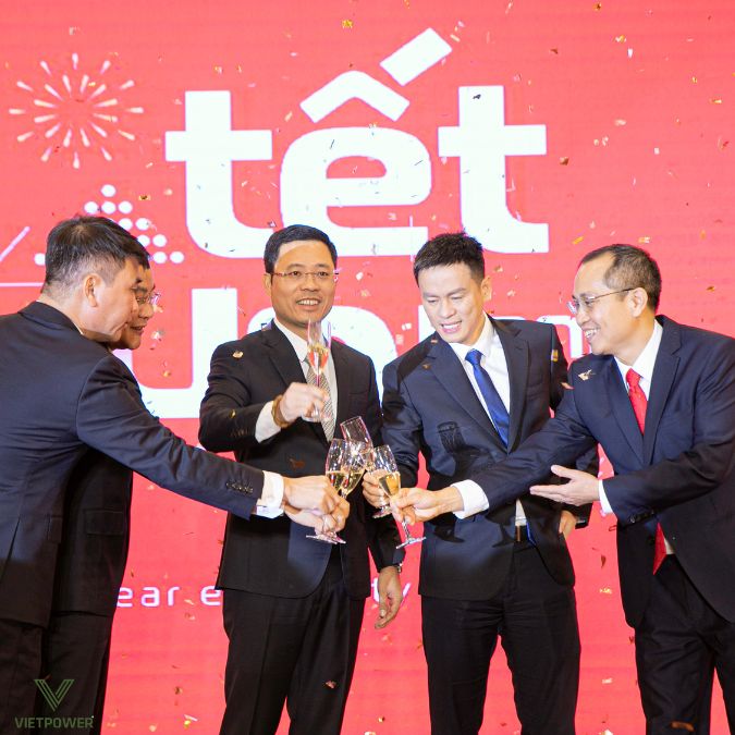 Khai mạc chương trình tất niên