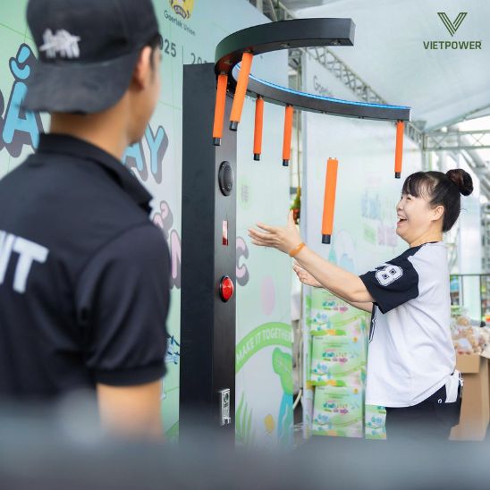 Máy bắt gậy - tạo bầu không khí sôi động