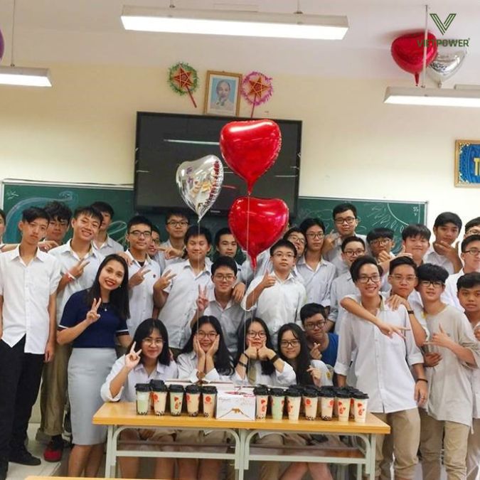 Tổ chức 20/10 cho lớp