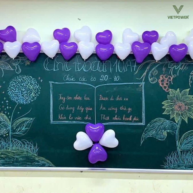 Bảng trang trí 20 10 với những dòng thơ đầy ý nghĩa
