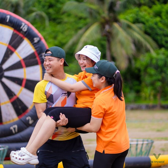 Những tương tác gần gũi giúp mọi người nhanh chóng gắn kết