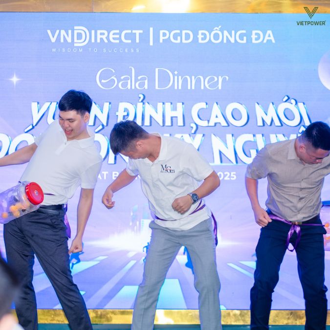 Trò chơi lắc văng bóng hài hước