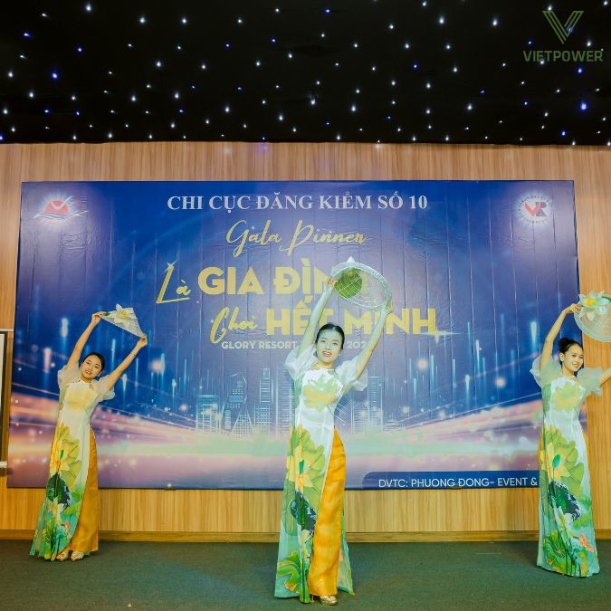 Tông màu chủ đạo phù hợp không gian tiệc