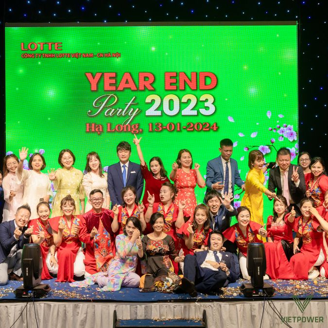 Nổi bật giữa không gian tiệc, dễ dàng chụp hình check-in