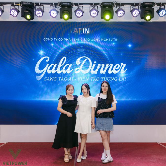 Banner tiệc tất niên luôn giữ vai trò đặc biệt quan trọng