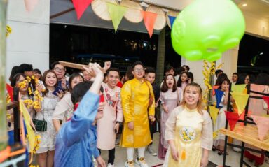 Cách tổ chức Tất niên gia đình ấm cúng, vui tươi nhất 2025 – 2026