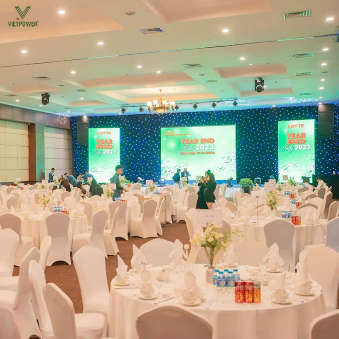 Địa điểm thuận tiện giúp khách mời di chuyển dễ dàng và tạo trải nghiệm tích cực Địa điểm thuận tiện giúp khách mời di chuyển dễ dàng và tạo trải nghiệm tích cực