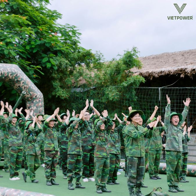 Không khí sôi động khi từng mật thư dần được hé lộ