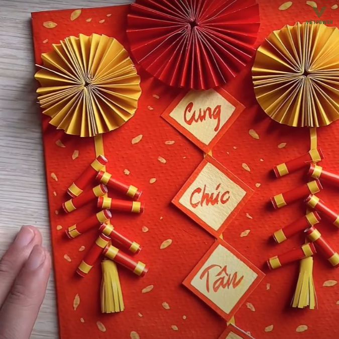 Tự tay làm những tấm thiệp chúc Tết là hoạt động vô cùng thú vị