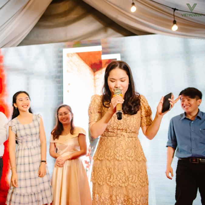 Các thành viên thể hiện tài năng với chủ đề "Cùng nhau tỏa sáng"