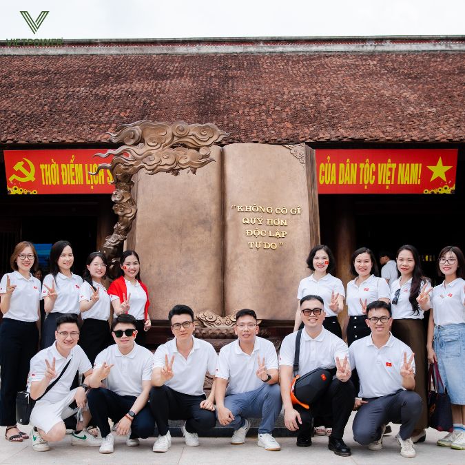 Nụ cười rạng rỡ trong hành trình trải nghiệm về nguồn
