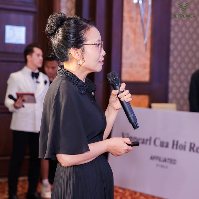 Đại diện Vietcombank lên phát biểu cảm xúc ngày hôm nay