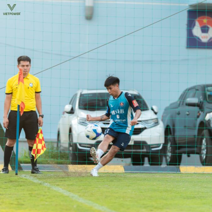 Những pha phạt góc gay cấn