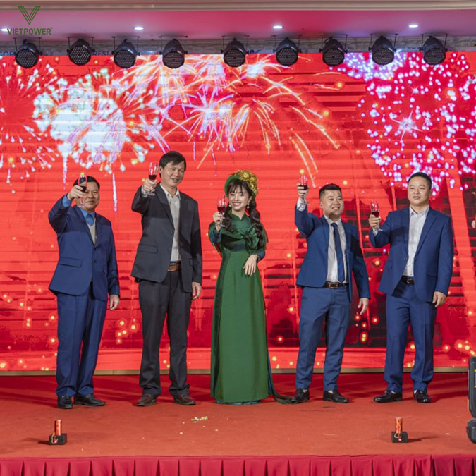 Chủ đề mang thông điệp khơi dậy năng lượng tích cực, truyền cảm hứng cho hành trình mới Chủ đề mang thông điệp khơi dậy năng lượng tích cực, truyền cảm hứng cho hành trình mới