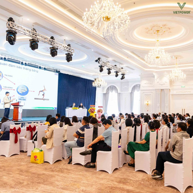 Cơ sở vật chất hiện đại giúp buổi hội thảo diễn ra suôn sẻ và chuyên nghiệp