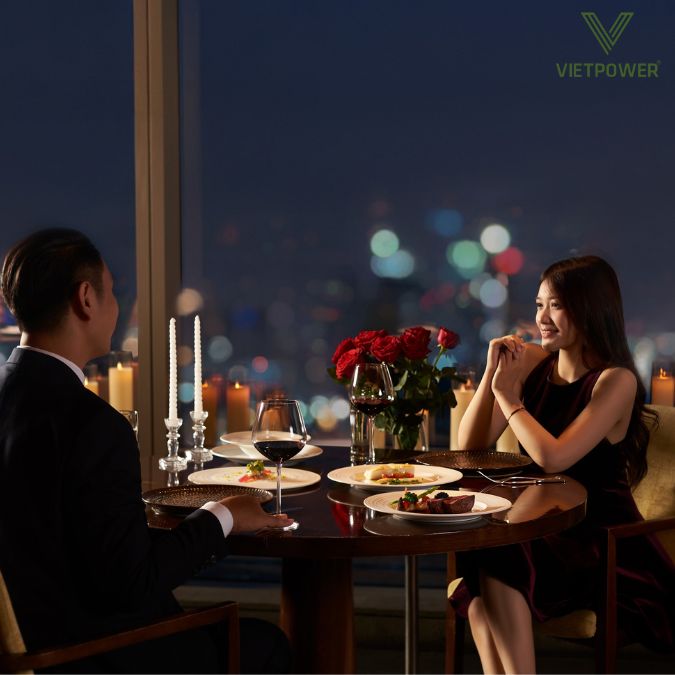 Lotte Hotel Hanoi cung cấp sảnh tiệc cao cấp với view toàn cảnh thành phố