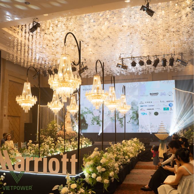 Khách sạn là lựa chọn lý tưởng cho những bữa tiệc sinh nhật kết hợp tri ân khách hàng hoặc kỷ niệm thành lập công ty