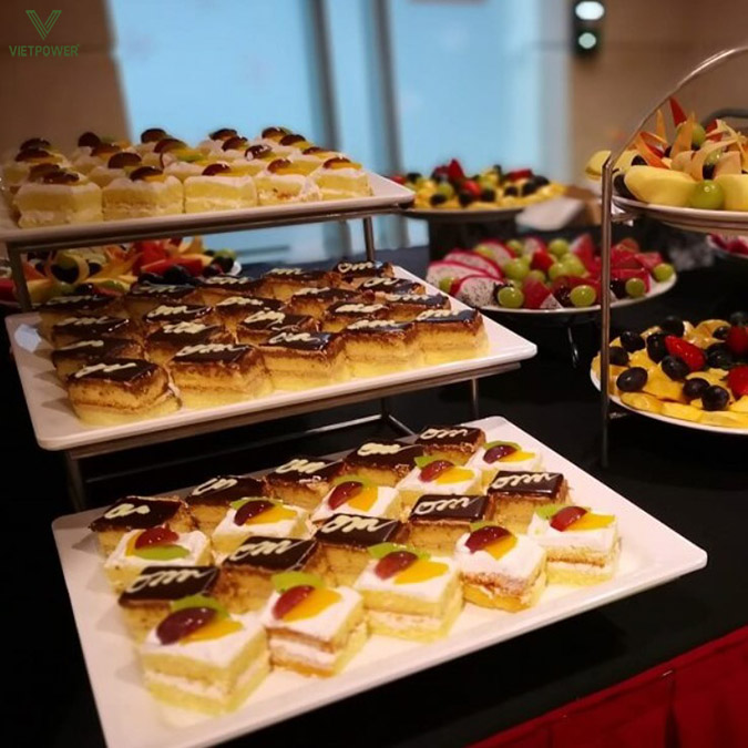 Mời khách tham gia trải nghiệm sản phẩm, nhận quà tặng, kết hợp buffet nhẹ 