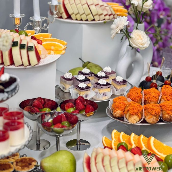 Việc lựa chọn chủ đề trang trí sẽ giúp tiệc ngọt trở nên hài hòa và có điểm nhấn về mặt thẩm mỹ