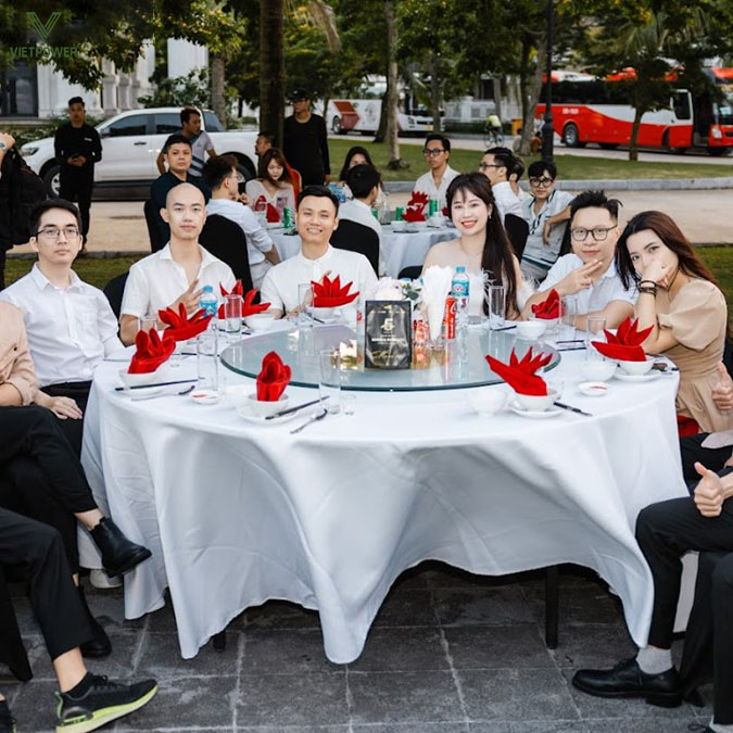 Tiệc private concept “Modern Business” Tiệc private concept “Modern Business”