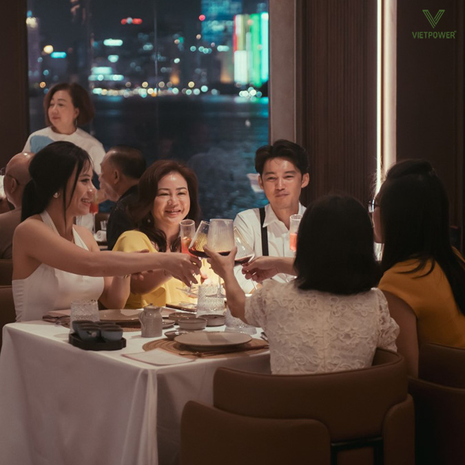 Tiệc Private Dinner là loại tiệc lý tưởng dành cho những ai muốn tận hưởng bữa tối riêng tư Tiệc Private Dinner là loại tiệc lý tưởng dành cho những ai muốn tận hưởng bữa tối riêng tư