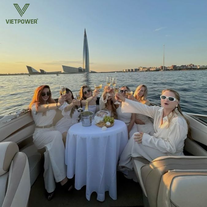 Phong cách White Party / Minimalist mang đến không gian sang trọng nhưng đơn giản